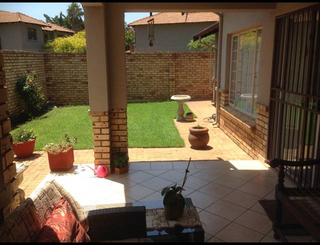 2 BEDROOM TOWNHOUSE SOLD IN SINOVILLE
